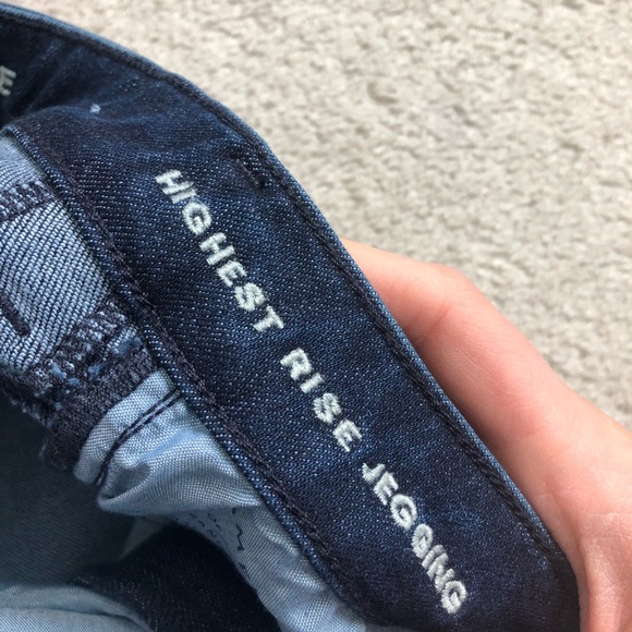 Highest Rise Jeans, dark wash. - Picture 5 of 5